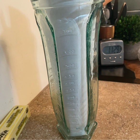 26oz Amici Measuring Jar - Picture 10 of 11